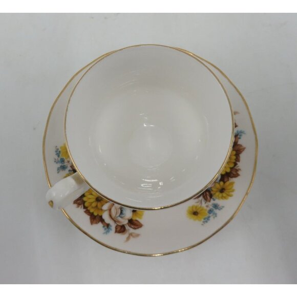 Vintage Royal Vale Bone China Tea Cup and Saucer Set With Floral Design England - Picture 6 of 10